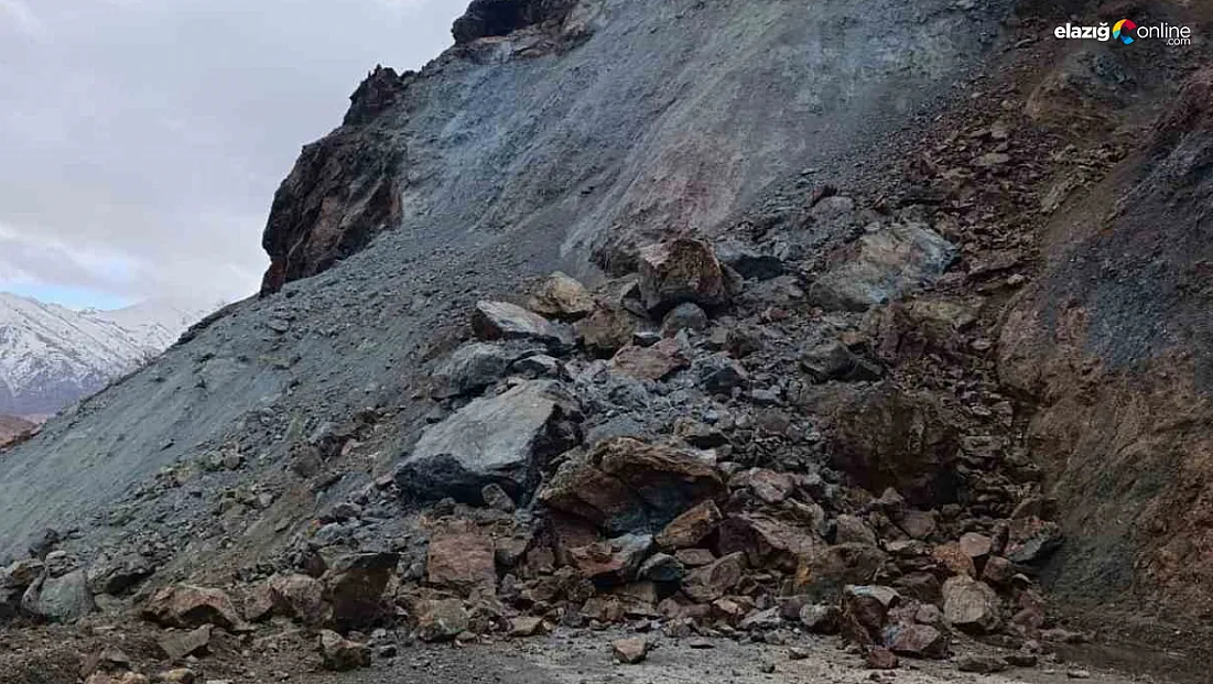 Palu'da yağış heyelana dönüştü: Sivrikaya mezra yolu kapandı