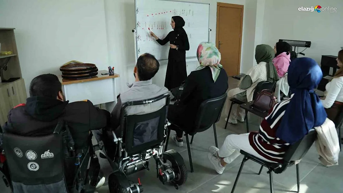 Bingöl’de Engelsiz Yaşam Merkezi Fark Yaratan Kurslarıyla Dikkat Çekiyor!