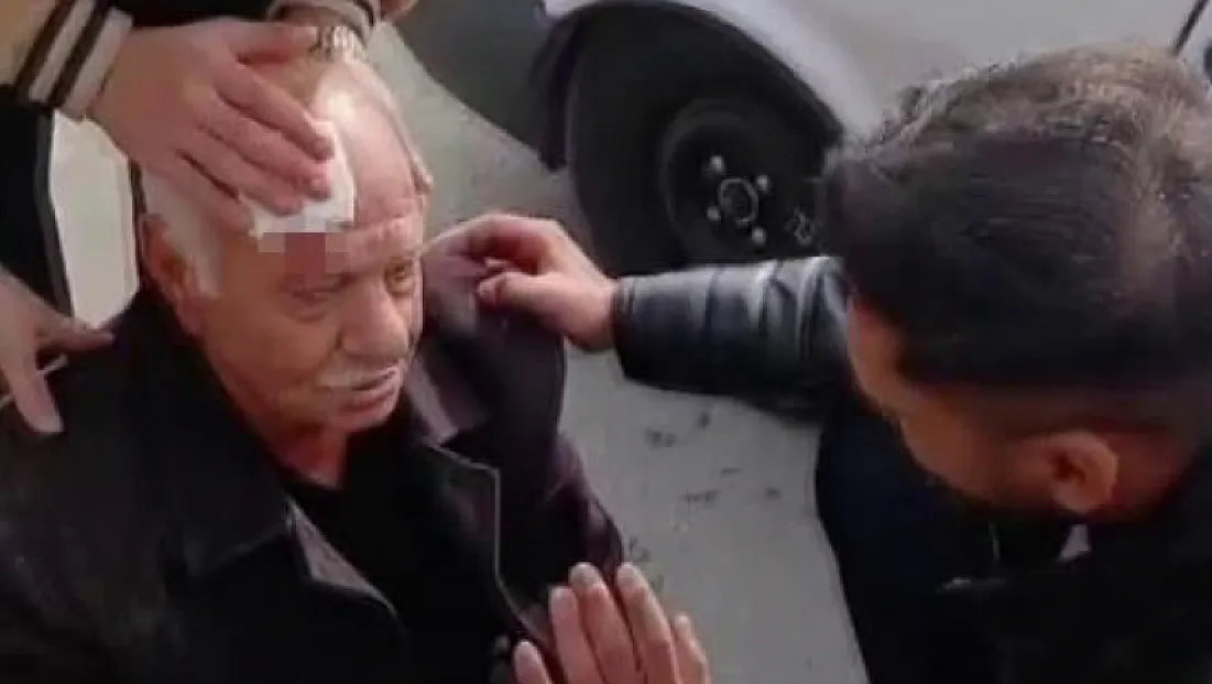 Gazi Caddesi’nde yolun karşısına geçerken araç çarptı