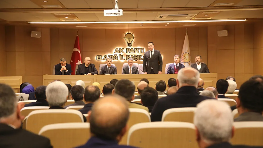 Kritik zirve il binasında yapıldı: Elazığ’ın geleceği için 'tam kadro' istişare!