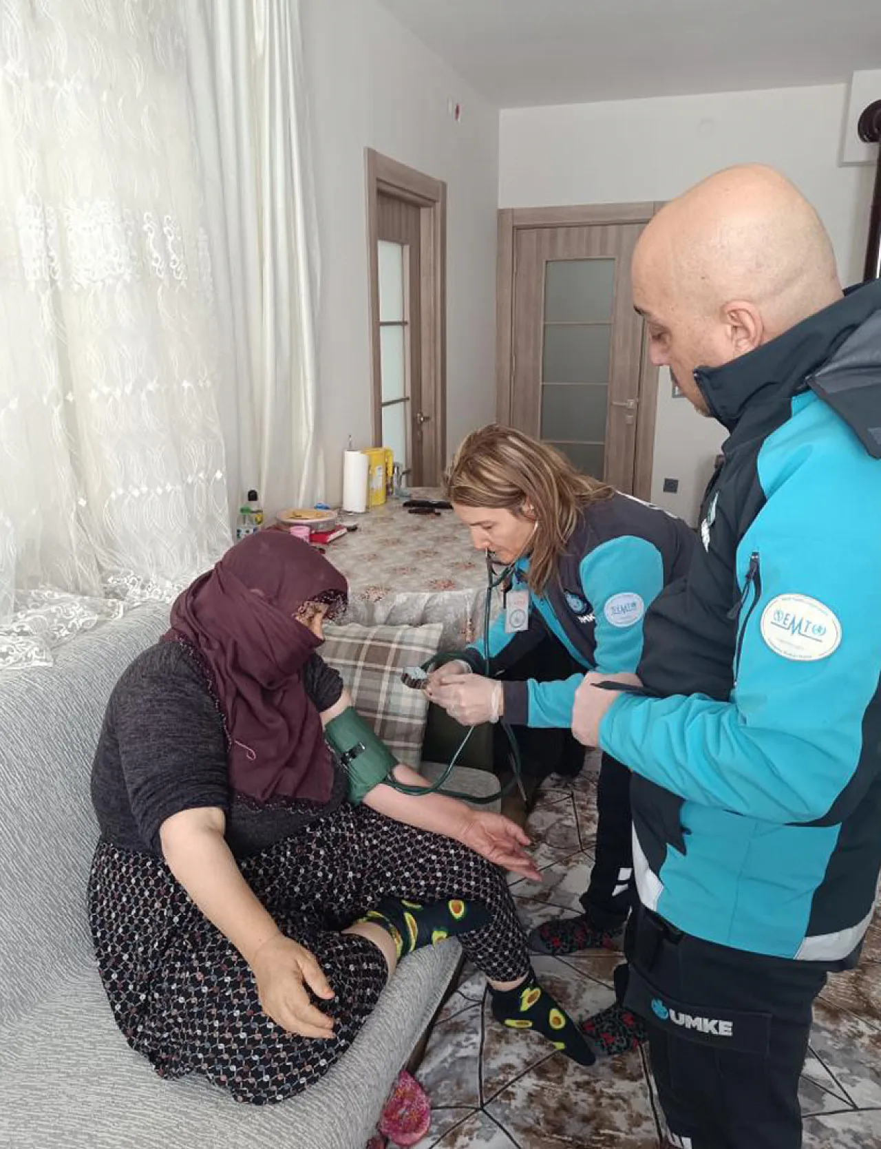 Kar geçit vermedi, Elazığ UMKE engelleri aşarak yetişti