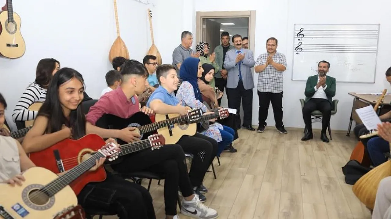 Elazığ Belediyesi yaz eğitim kursları devam ediyor