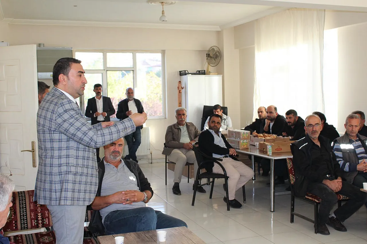 Hizmet-İş Sendikası Elazığ Şube Başkan Adayı Murat Ertürk, Emekçilerin Yanında