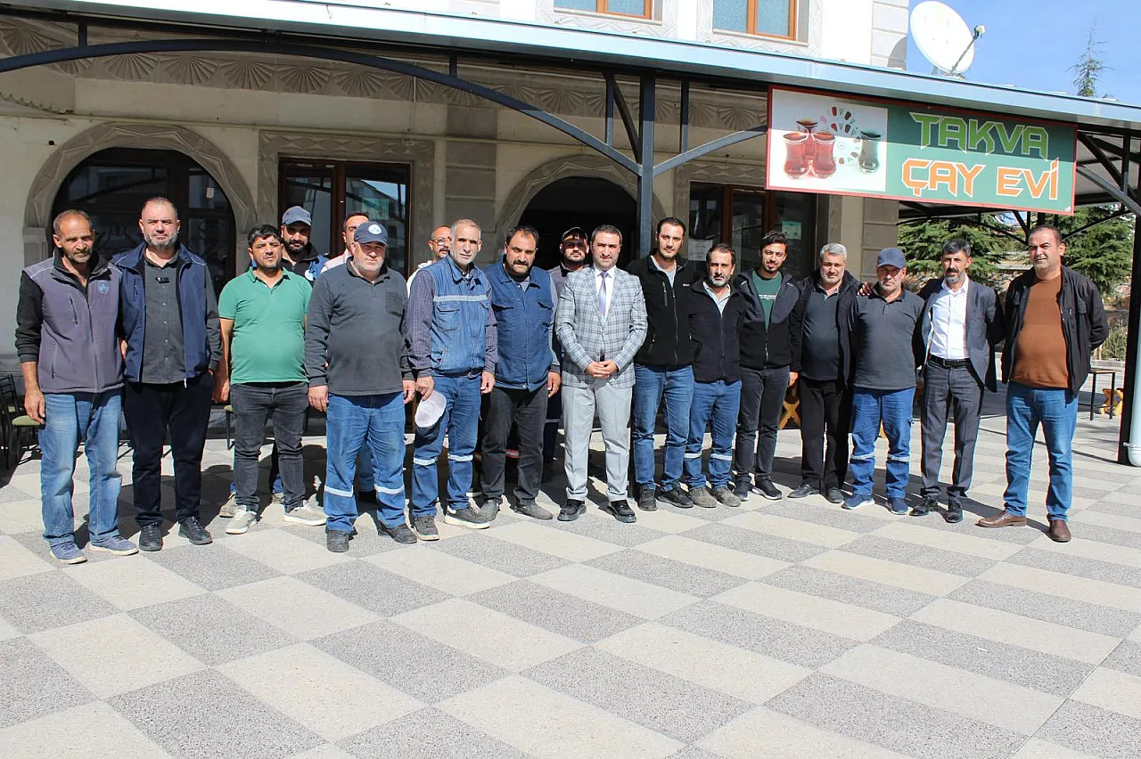 Hizmet-İş Sendikası Elazığ Şube Başkan Adayı Murat Ertürk, Emekçilerin Yanında