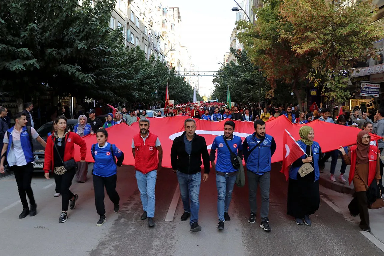 '25. Uluslararası Hazar Şiir Akşamları' başladı