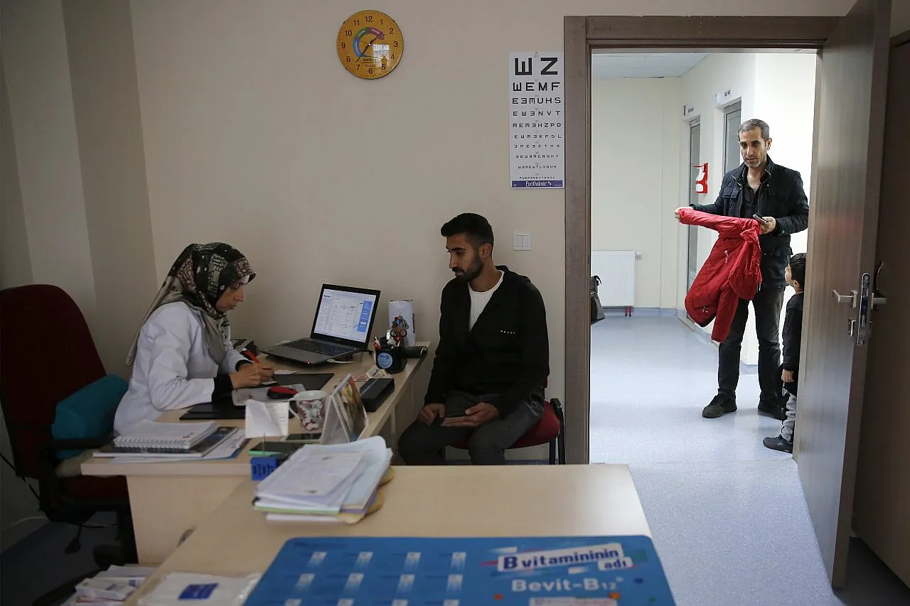 Her şey hasta dedesine yardımcı olabilmek için başladı!