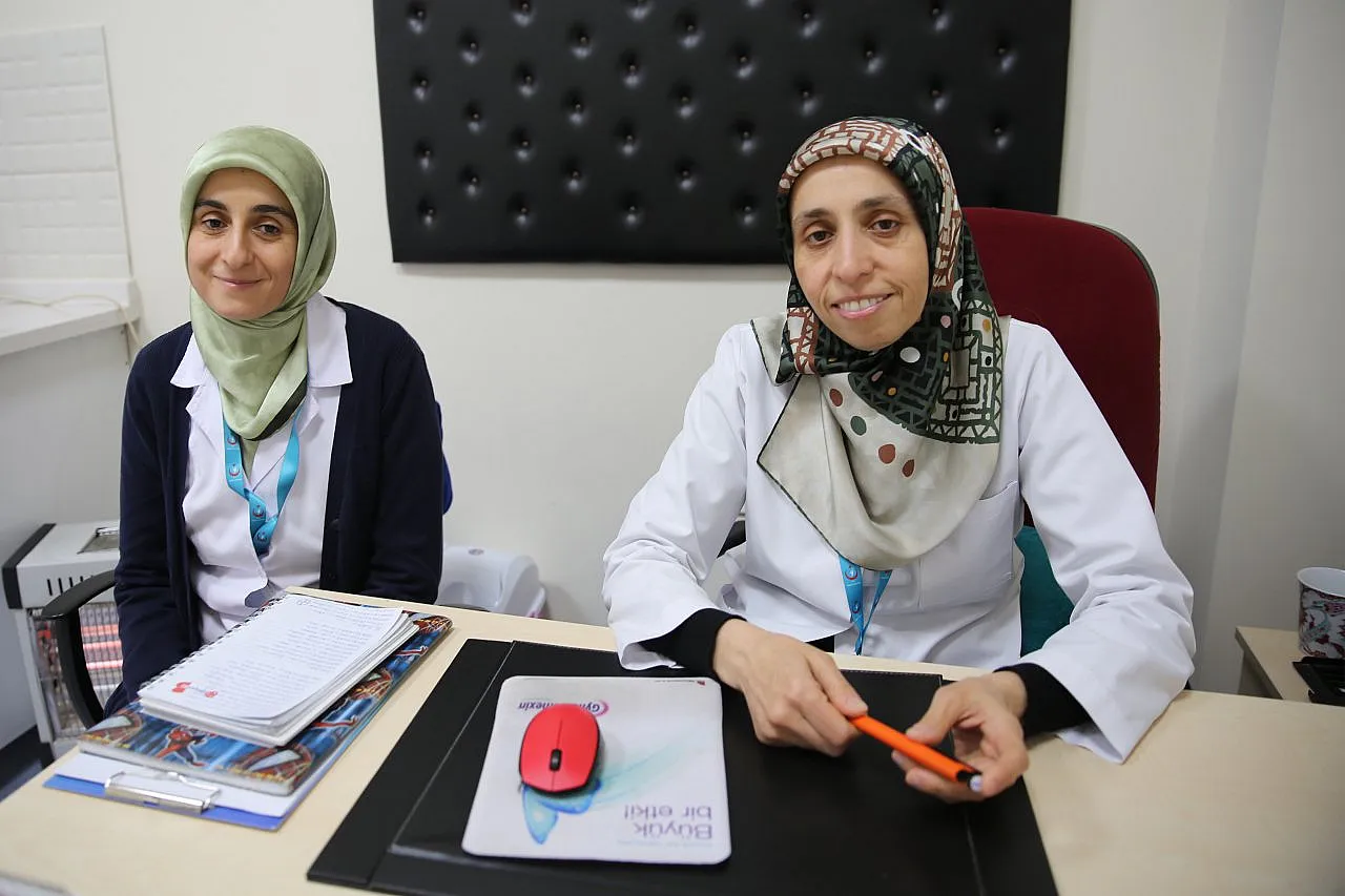 Her şey hasta dedesine yardımcı olabilmek için başladı!