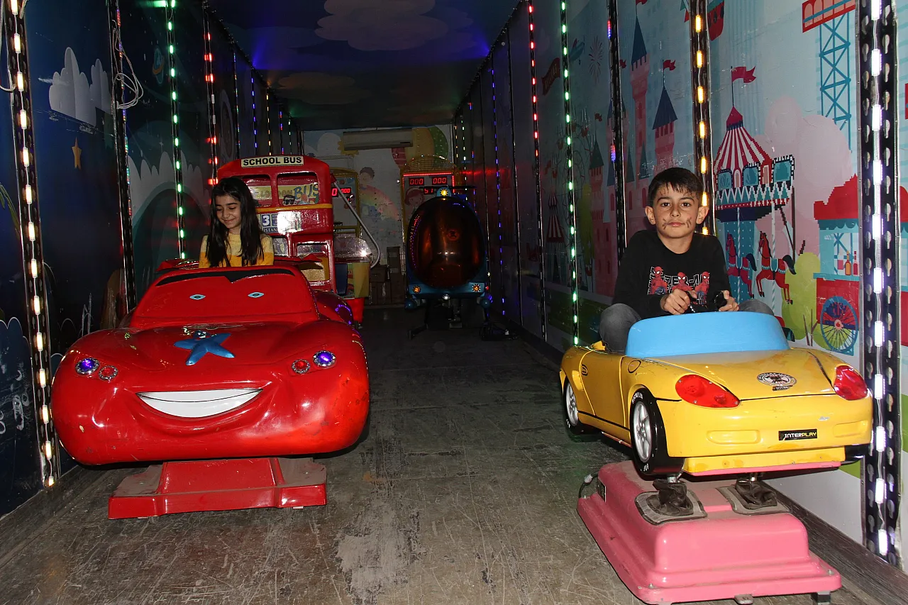 Elazığ'da düzenlenen festivalde çocuklar doyasıya eğlendi