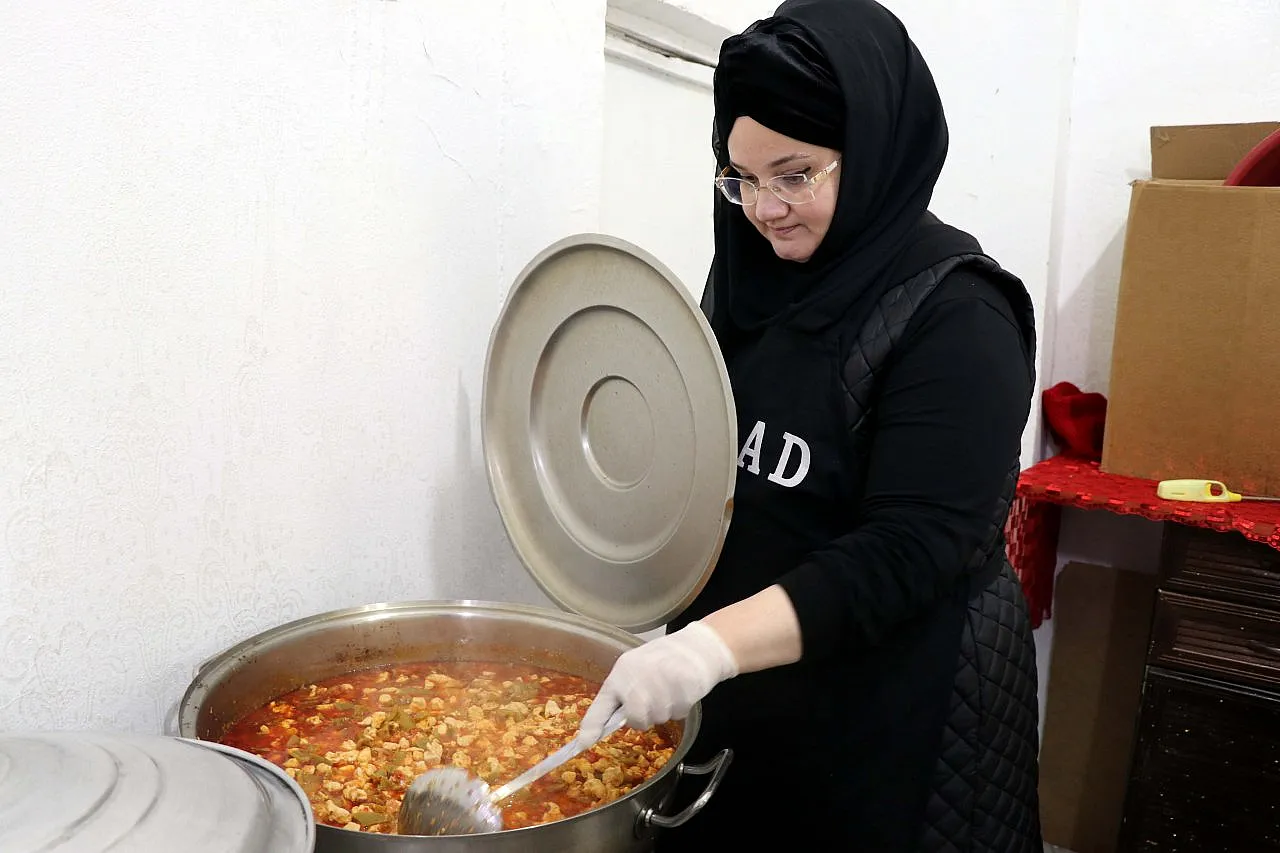 Elazığlı anneler depremzedeleri unutmadı!