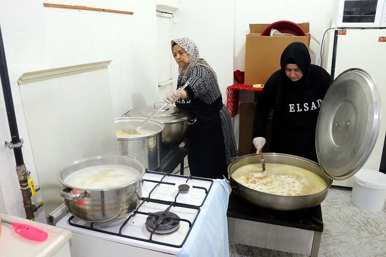 Elazığlı anneler depremzedeleri unutmadı!