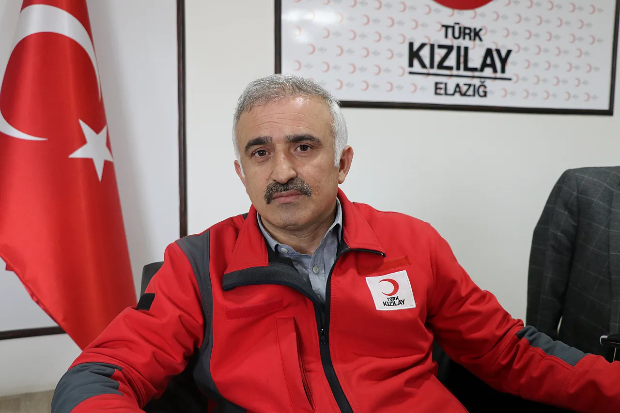 Elazığlı Nazire nineden duygulandıran yardım!