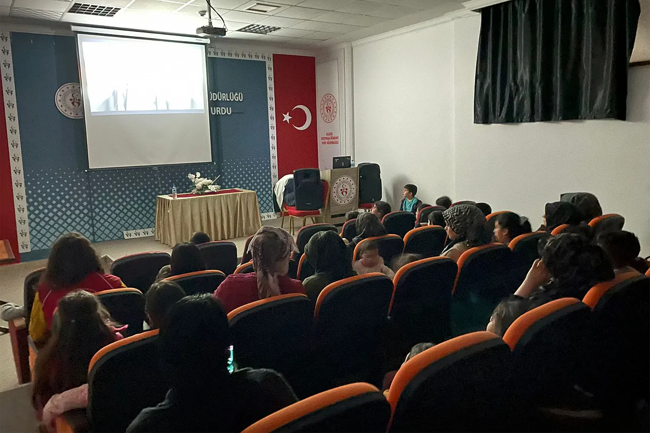 Depremzede çocuklar için her gün farklı bir etkinlik