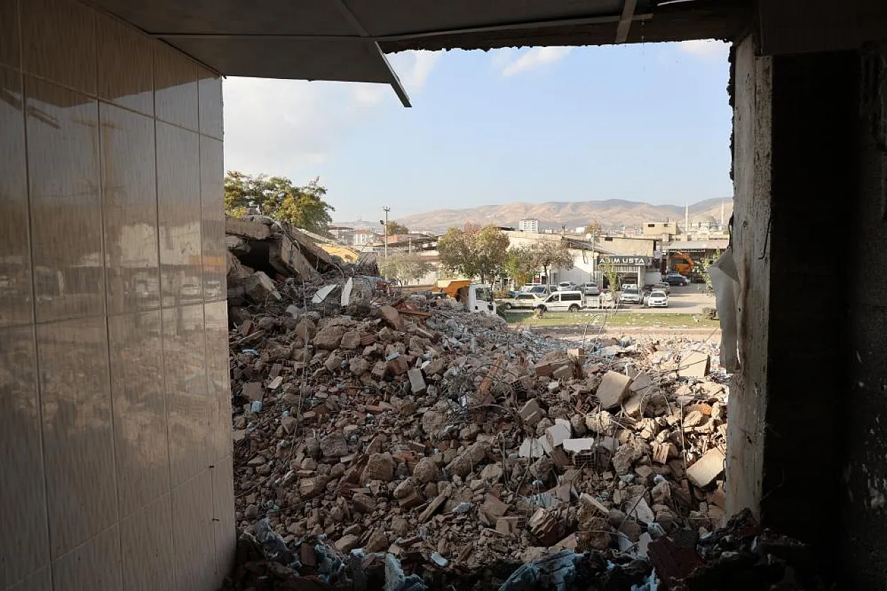 Elazığ'da bir yıkım mağduriyeti daha!