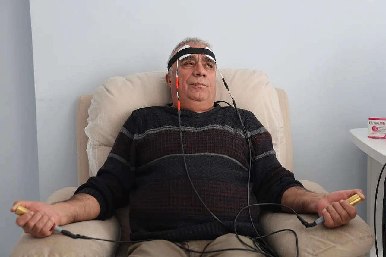 50 yıllık tiryakilik sona erdi: Elazığlı gazeteci sigaraya doğum gününde veda etti!