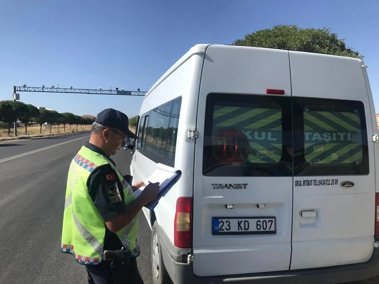 Jandarmadan radarlı ve dronlu trafik denetimi