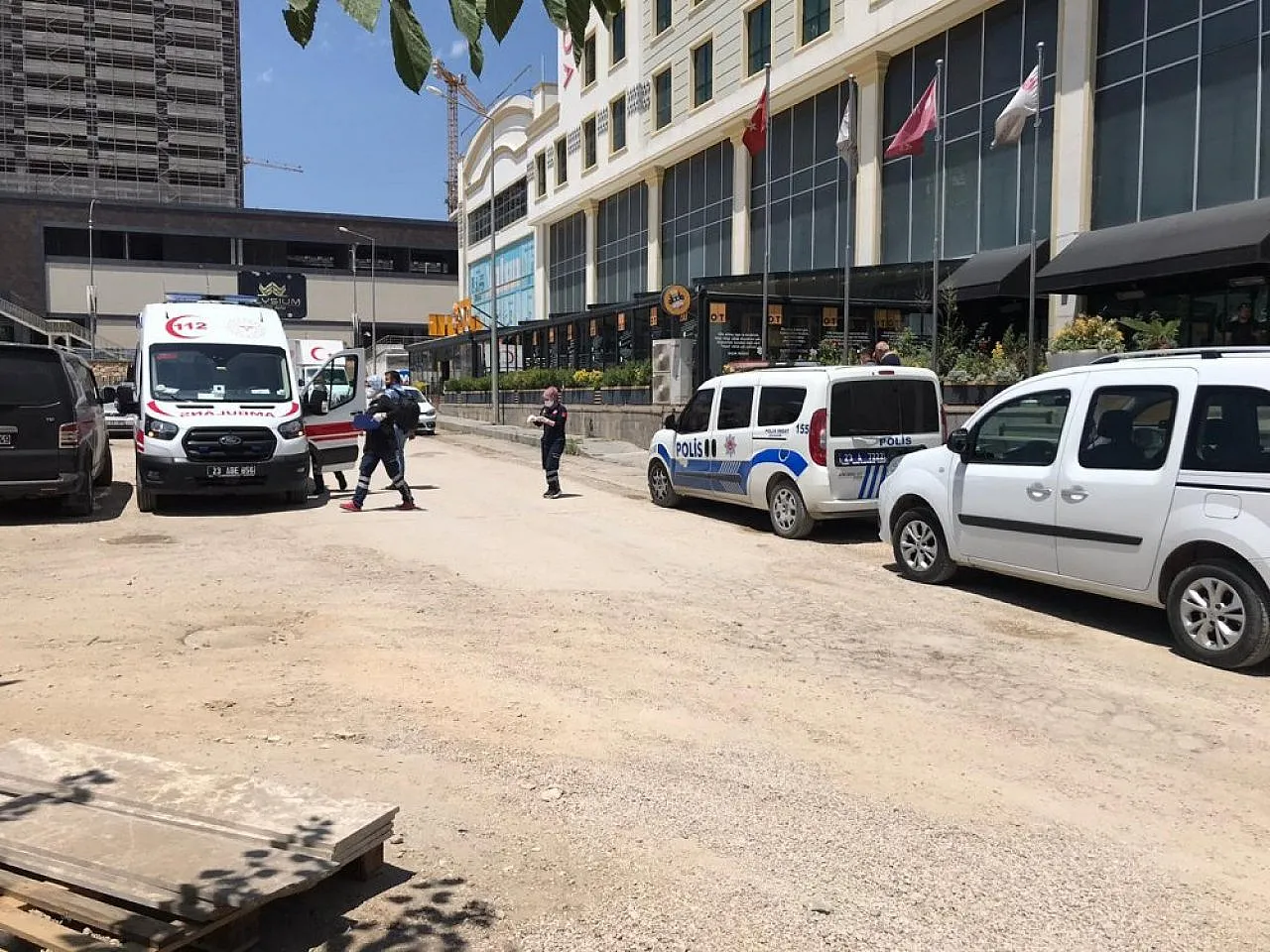 Elazığ'da Genç İşadamı Otel Odasında Ölü Bulundu
