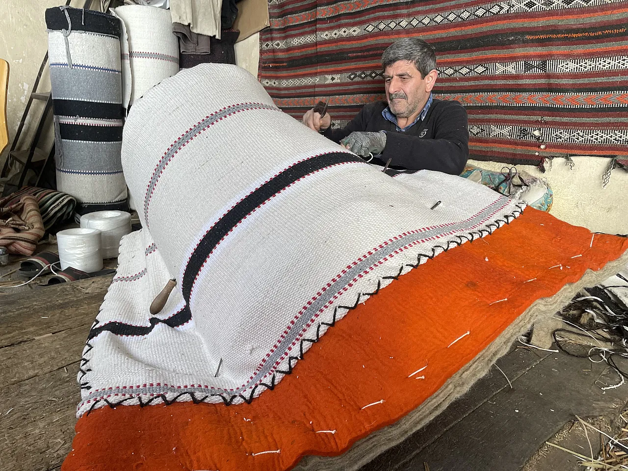 Mesleğini devredecek çırak bulamıyor!