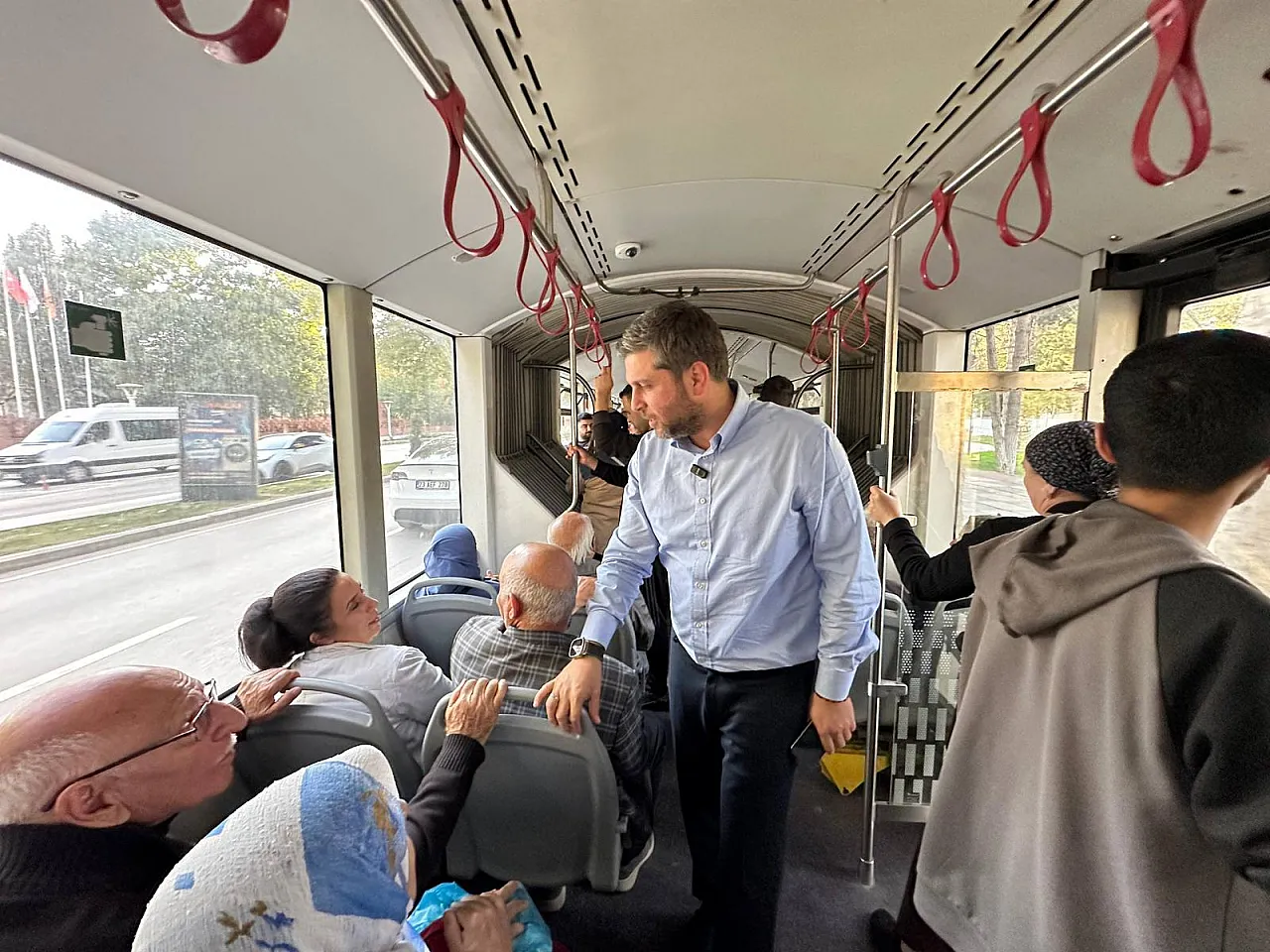 Elazığ Siyasetinde Samimiyet: Vekil Nazırlı'dan Gönüllere Dokunan Yolculuk!