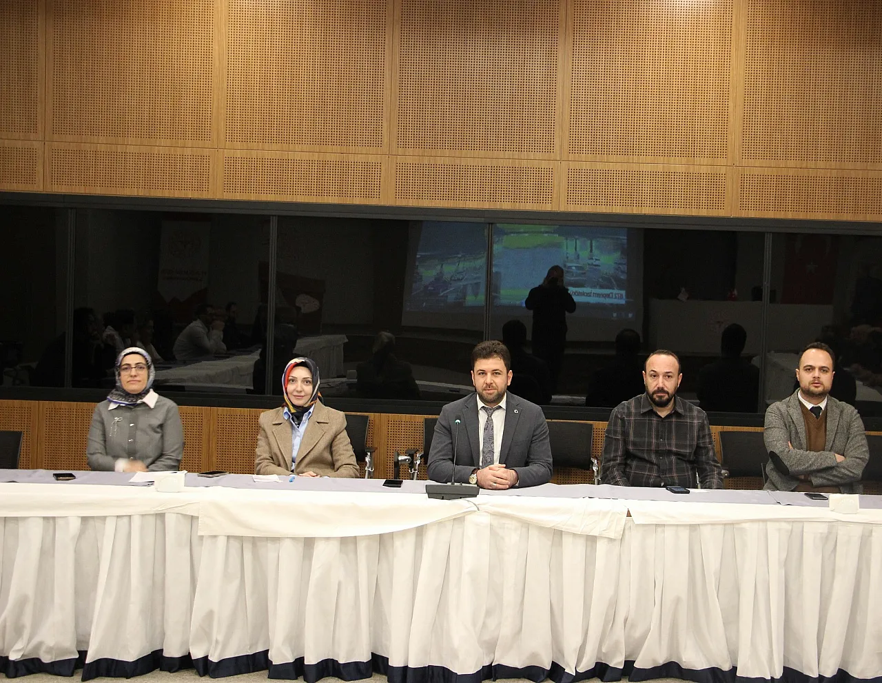 Fethi Sekin Şehir Hastanesi'nde klinikler değerlendirildi