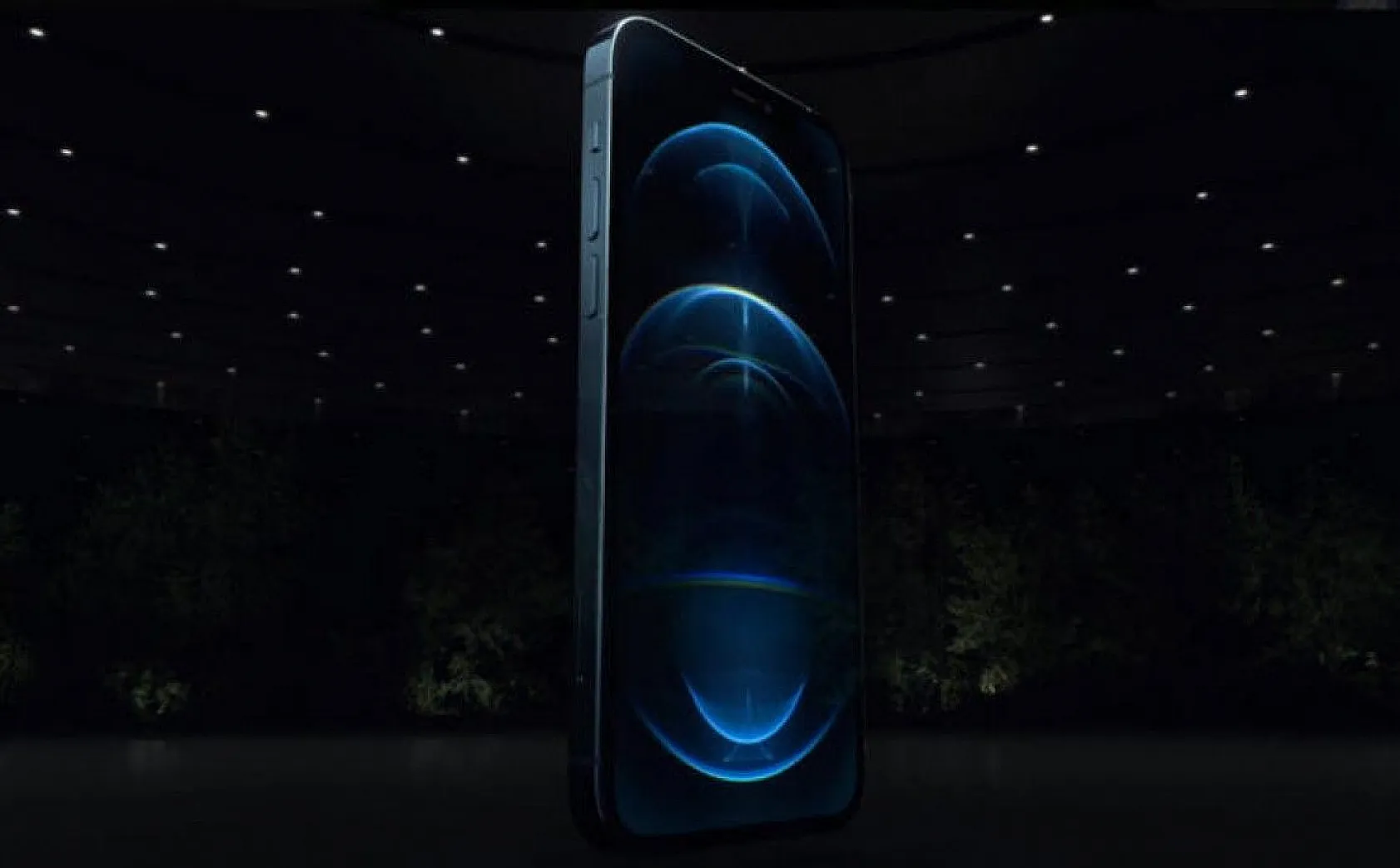 Apple iPhone 12 Türkiye fiyatları dudak uçuklattı!