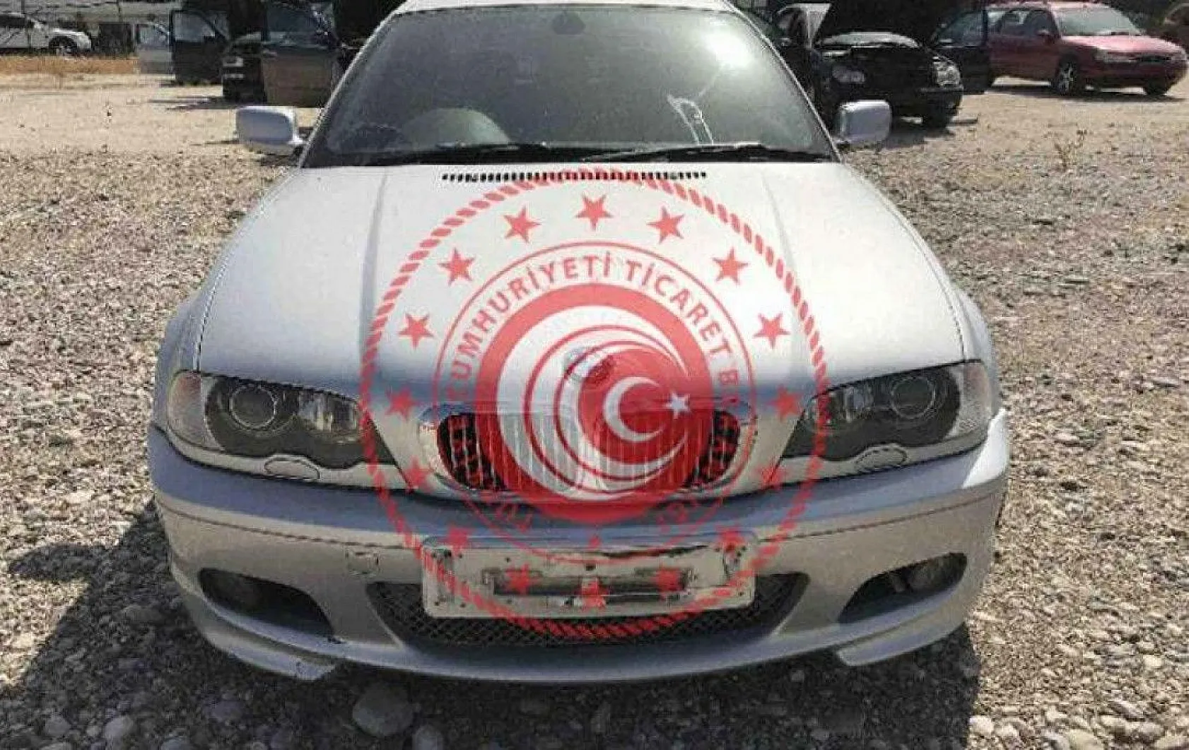 Ticaret Bakanlığı satışa çıkarıyor! Spor otomobil ve otobüs de var