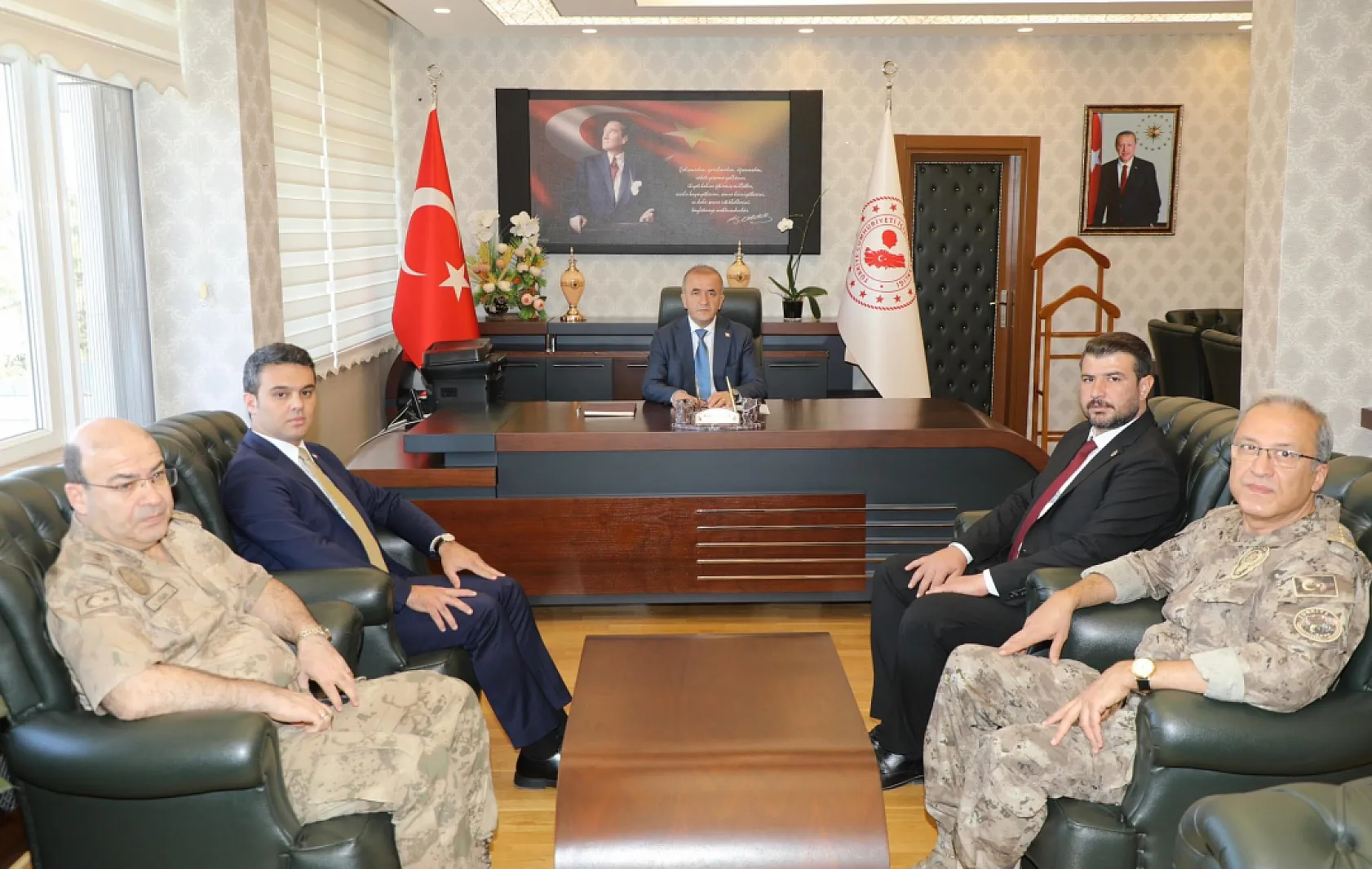 Vali Numan Hatipoğlu, Alacakaya ve Maden'deki çalışmaları yerinde inceledi