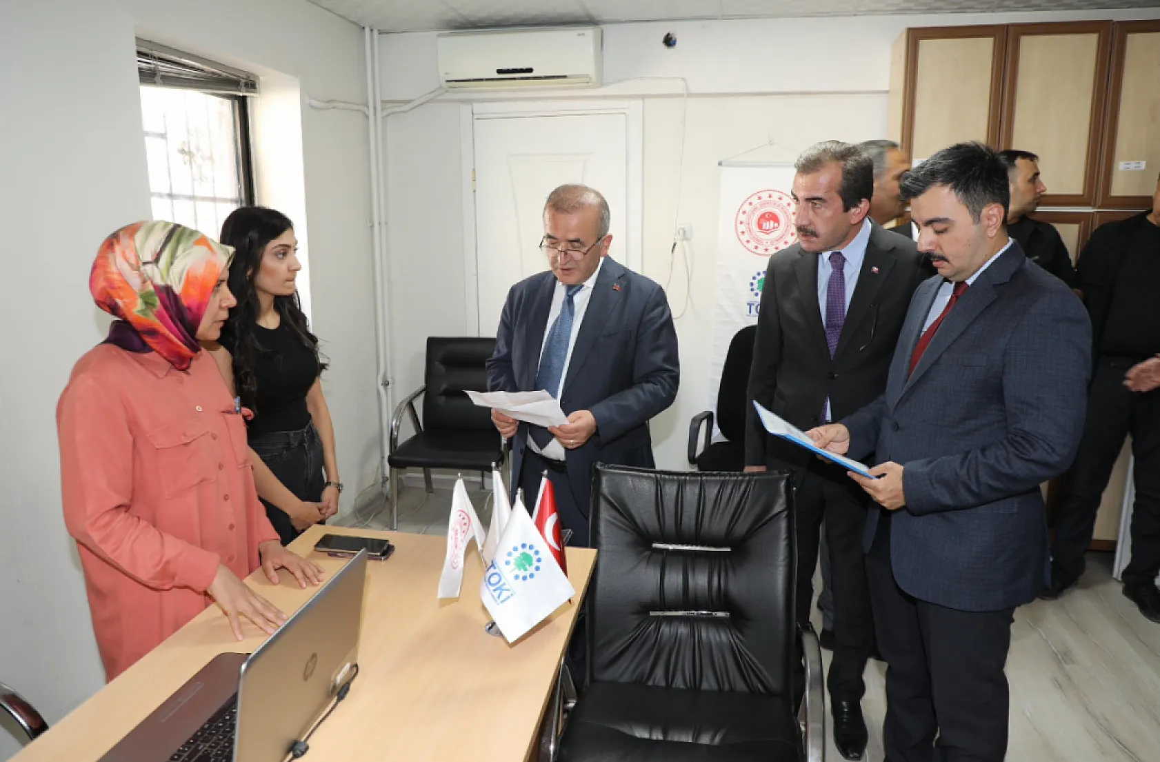 Vali Numan Hatipoğlu, Alacakaya ve Maden'deki çalışmaları yerinde inceledi