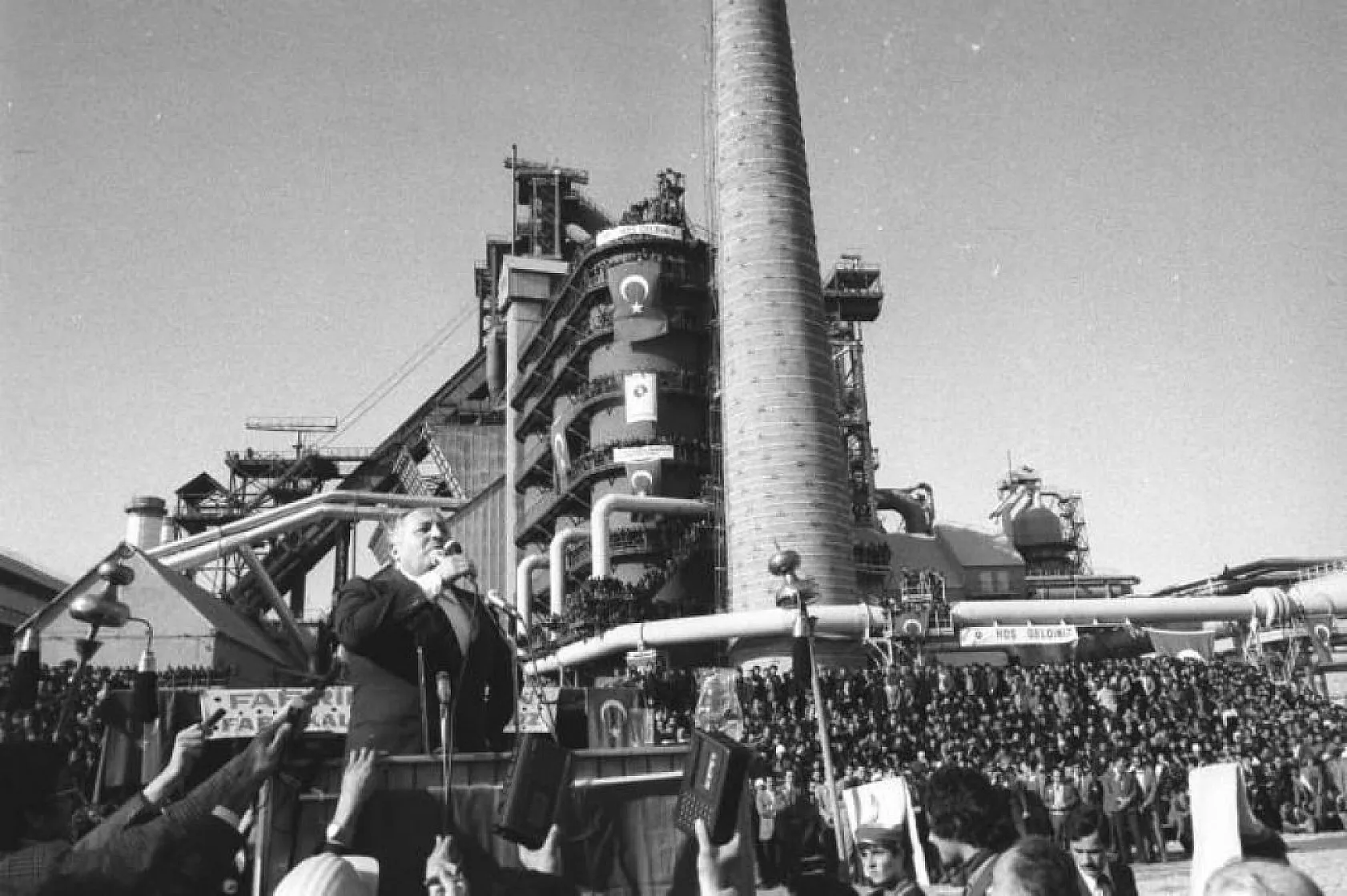 Arşivlerle Türk siyasetinin 'Erbakan Hoca'sı