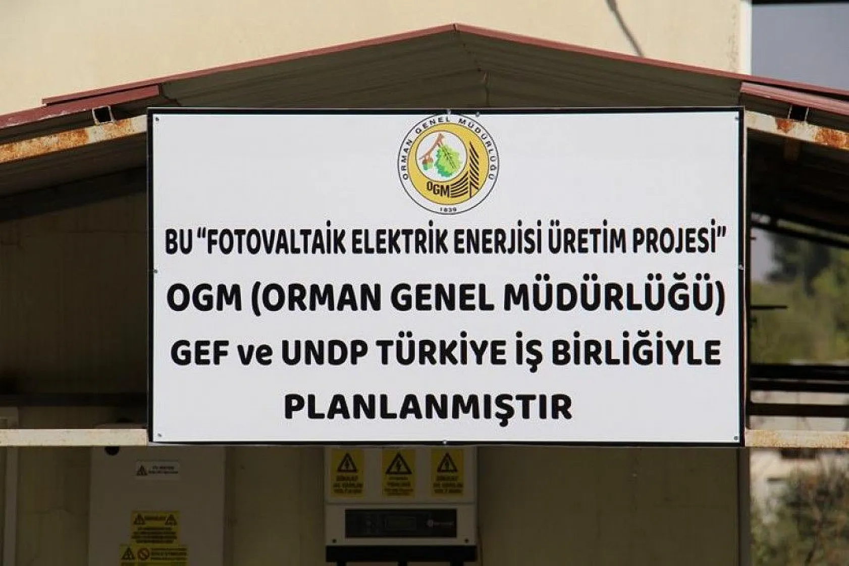2 köyde çatılara kuruldu, artık kendi elektriklerini üretecekler