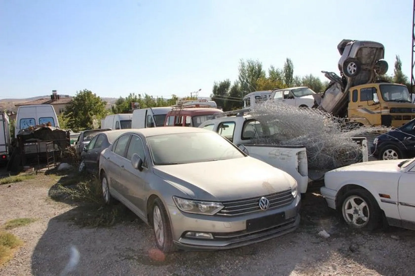 Piyasa değeri 50 milyon, bu araçlar çürümeye yüz tuttu