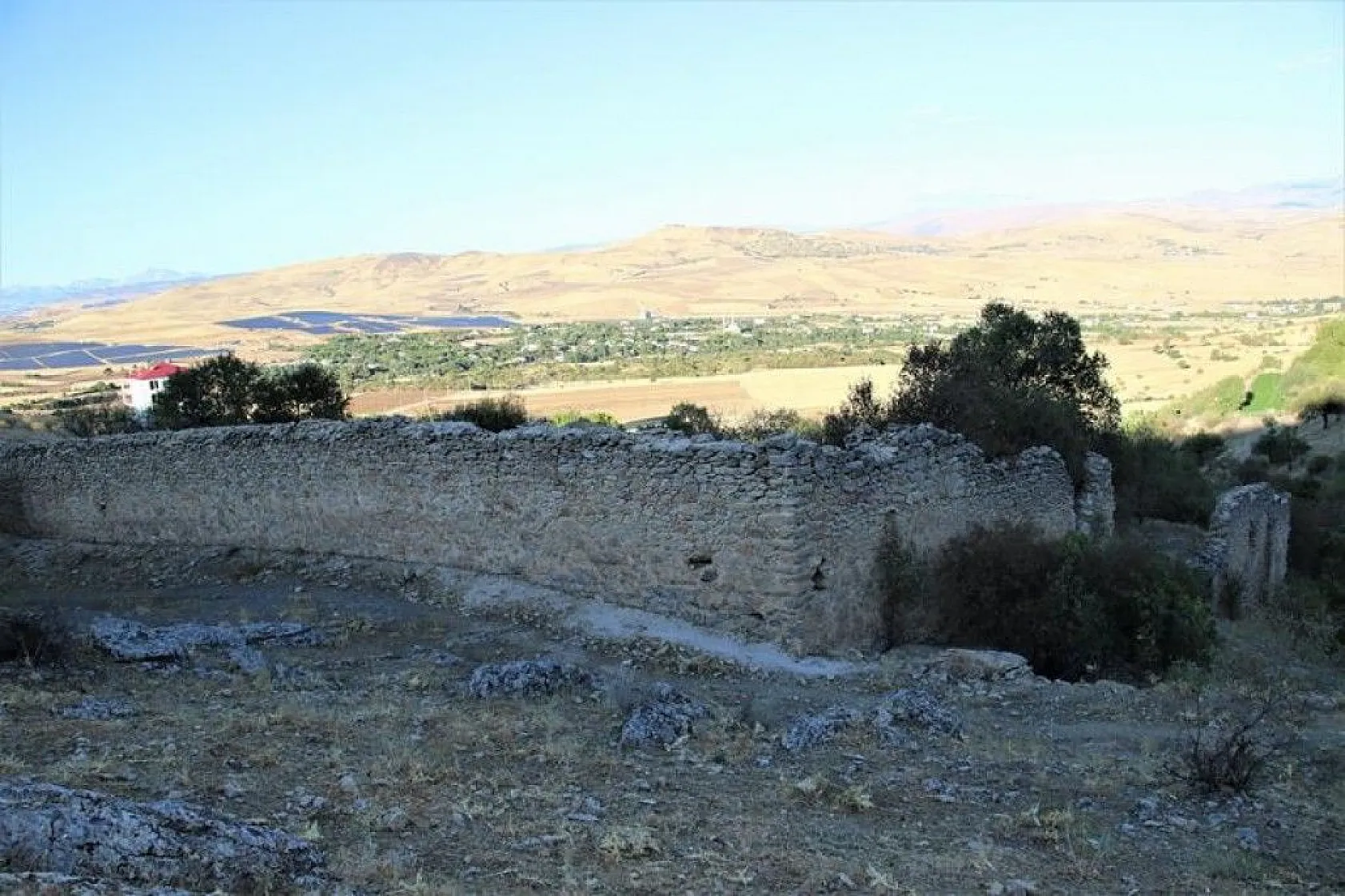 800 yıllık manastır restore edilmeyi bekliyor