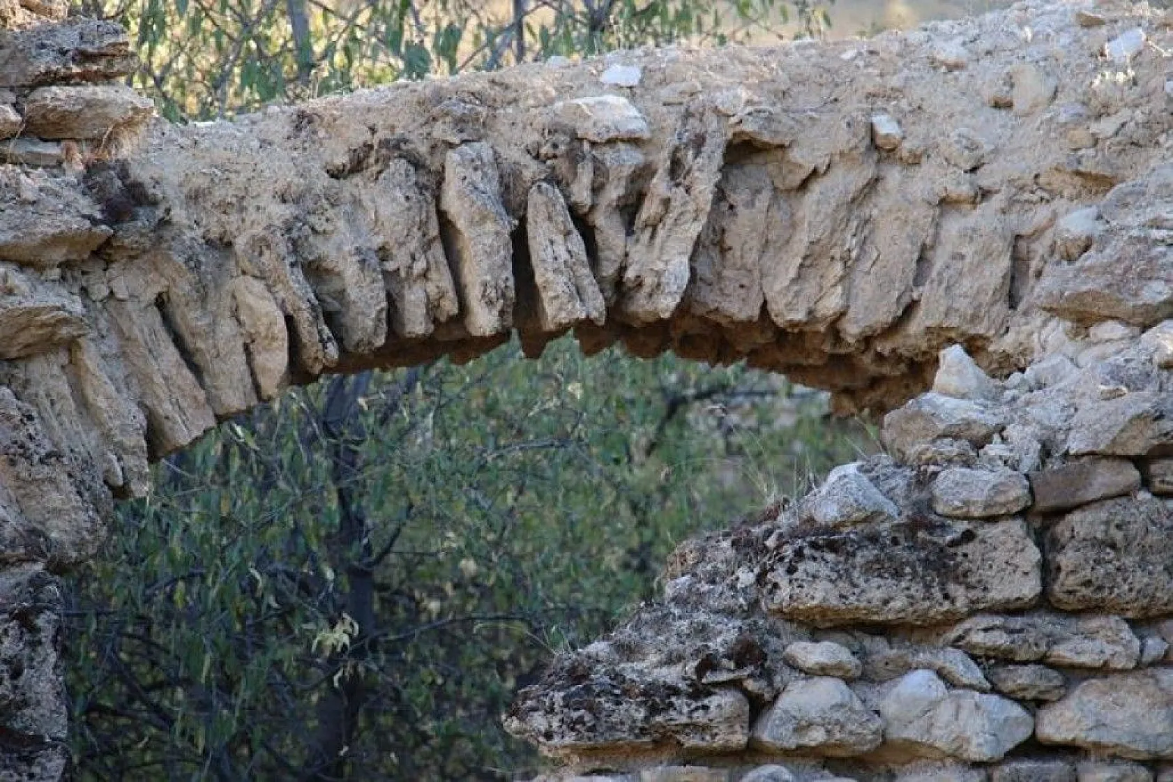 800 yıllık manastır restore edilmeyi bekliyor