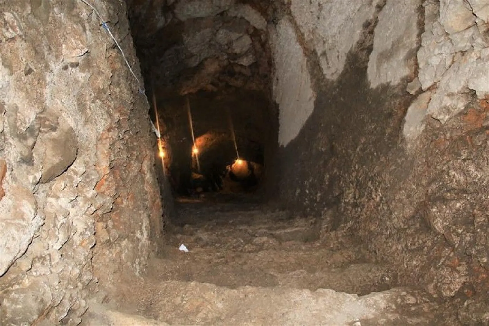 Harput Kalesi kazılarında 7 yılda 110 bin adet obje çıktı