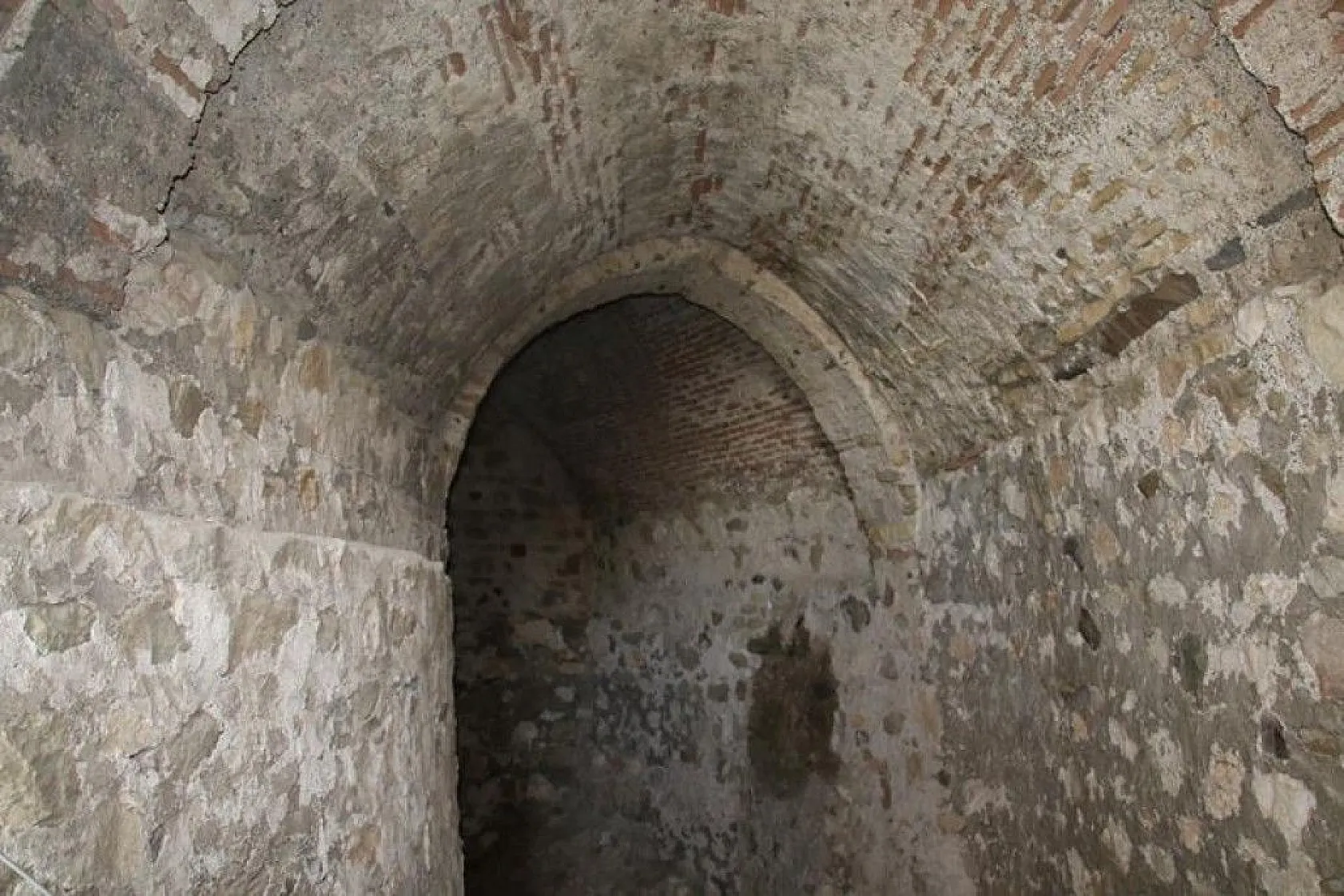 Harput Kalesi kazılarında 7 yılda 110 bin adet obje çıktı