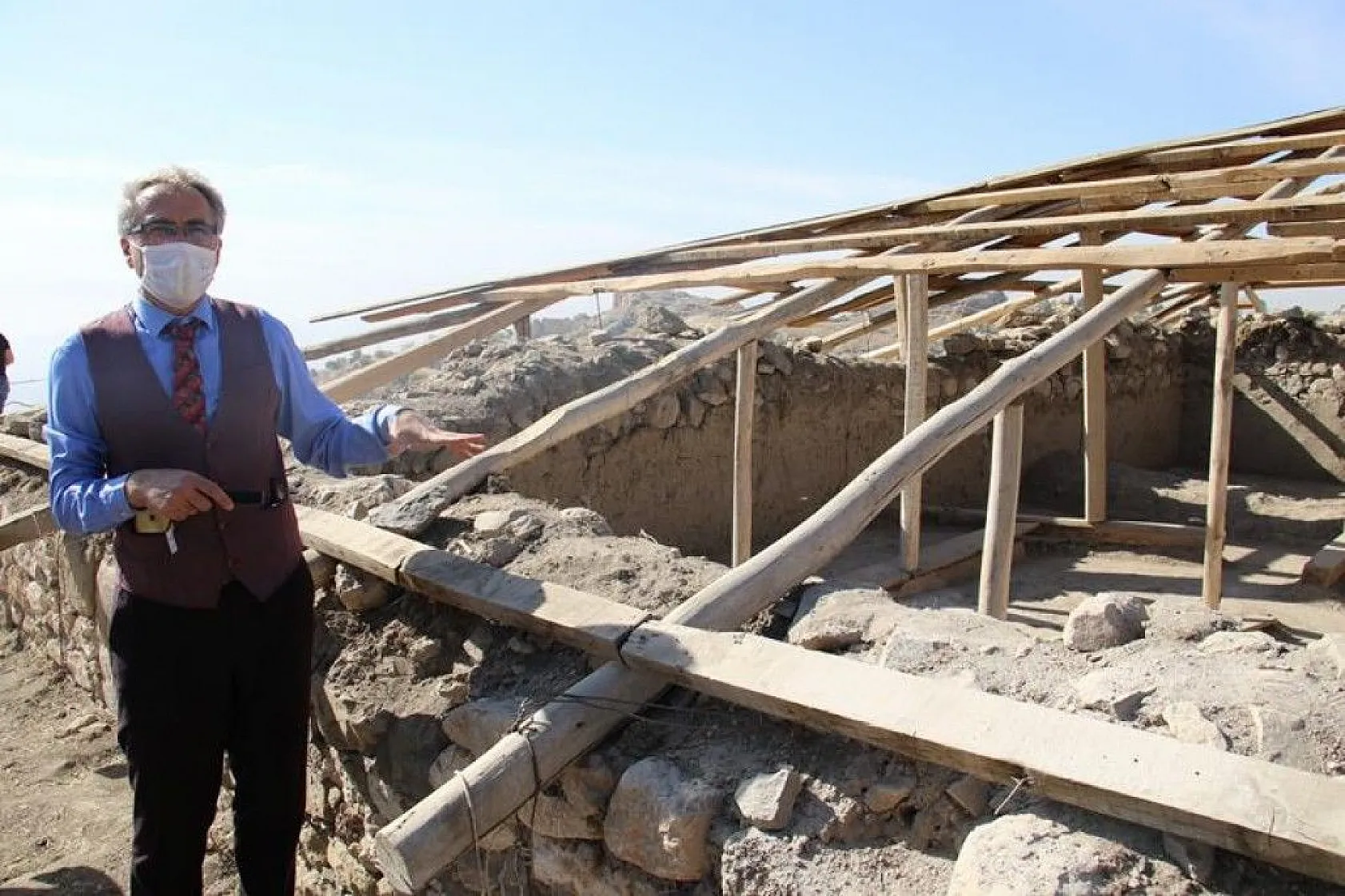 Harput Kalesi kazılarında 7 yılda 110 bin adet obje çıktı