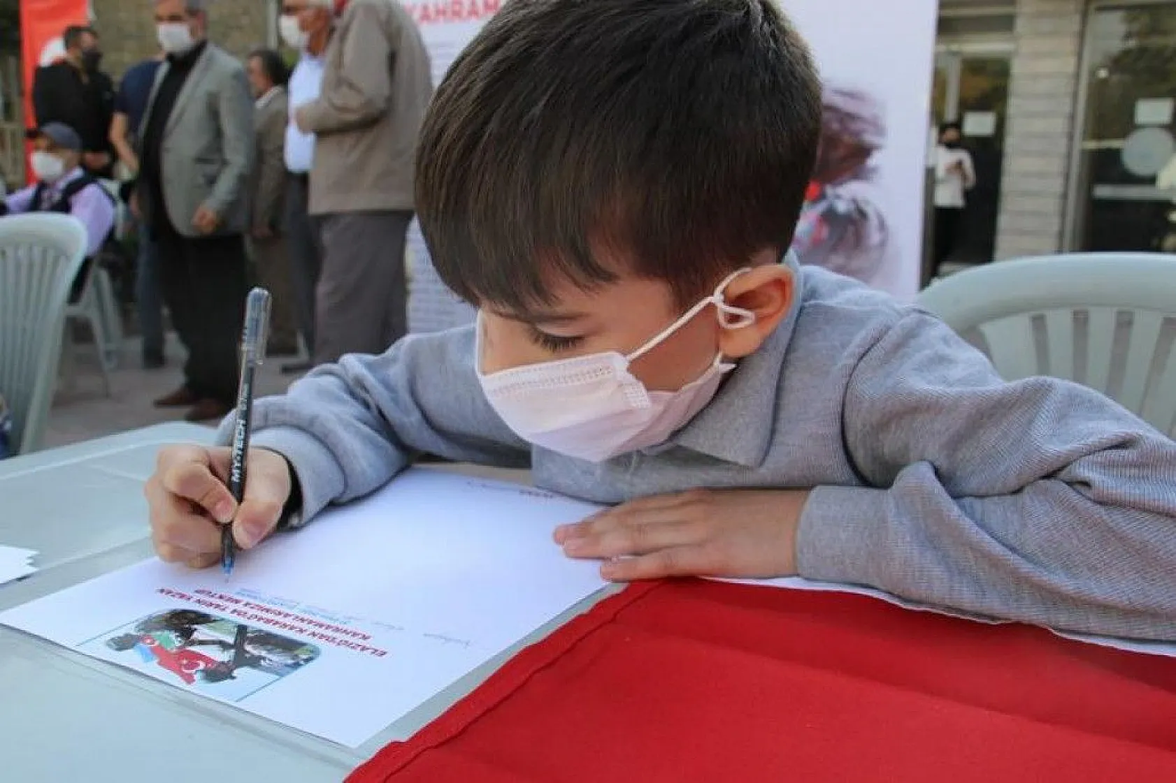 Azerbaycanlı Kenan'dan asker babasına duygu yüklü mektup