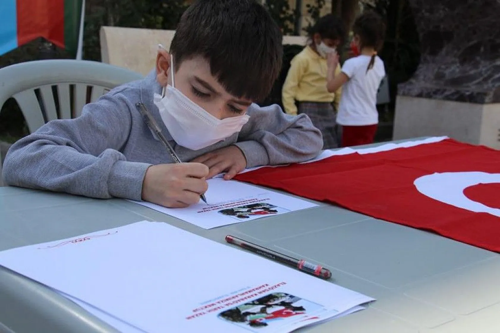 Azerbaycanlı Kenan'dan asker babasına duygu yüklü mektup