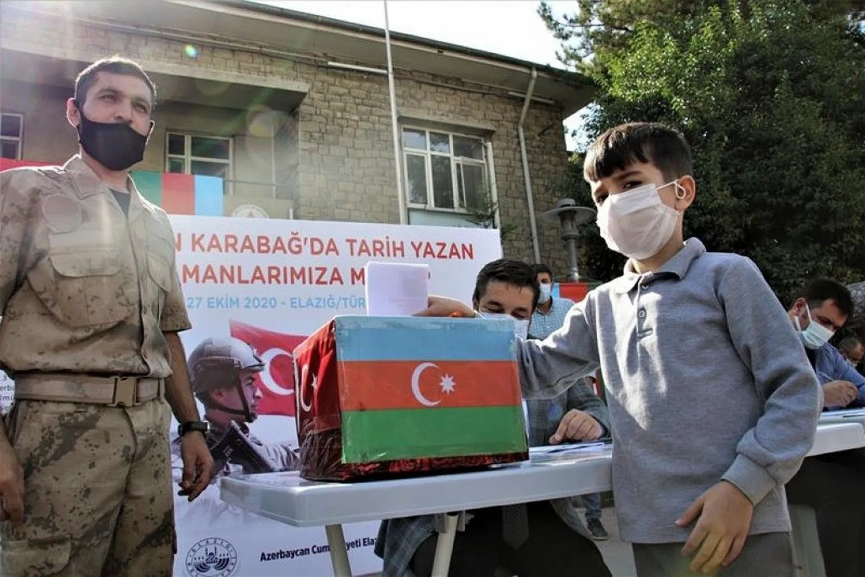 Azerbaycanlı Kenan'dan asker babasına duygu yüklü mektup