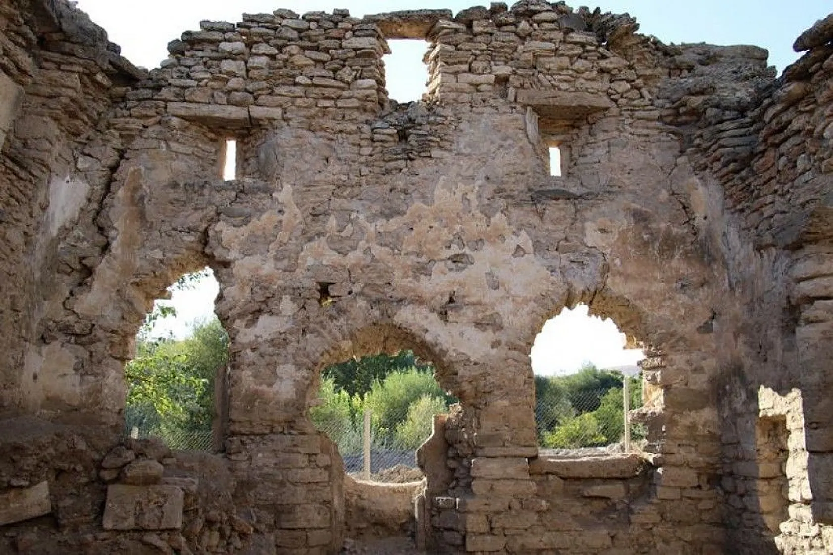 Bin 200 yıl önce hastane ve cami olarak kullanılmış