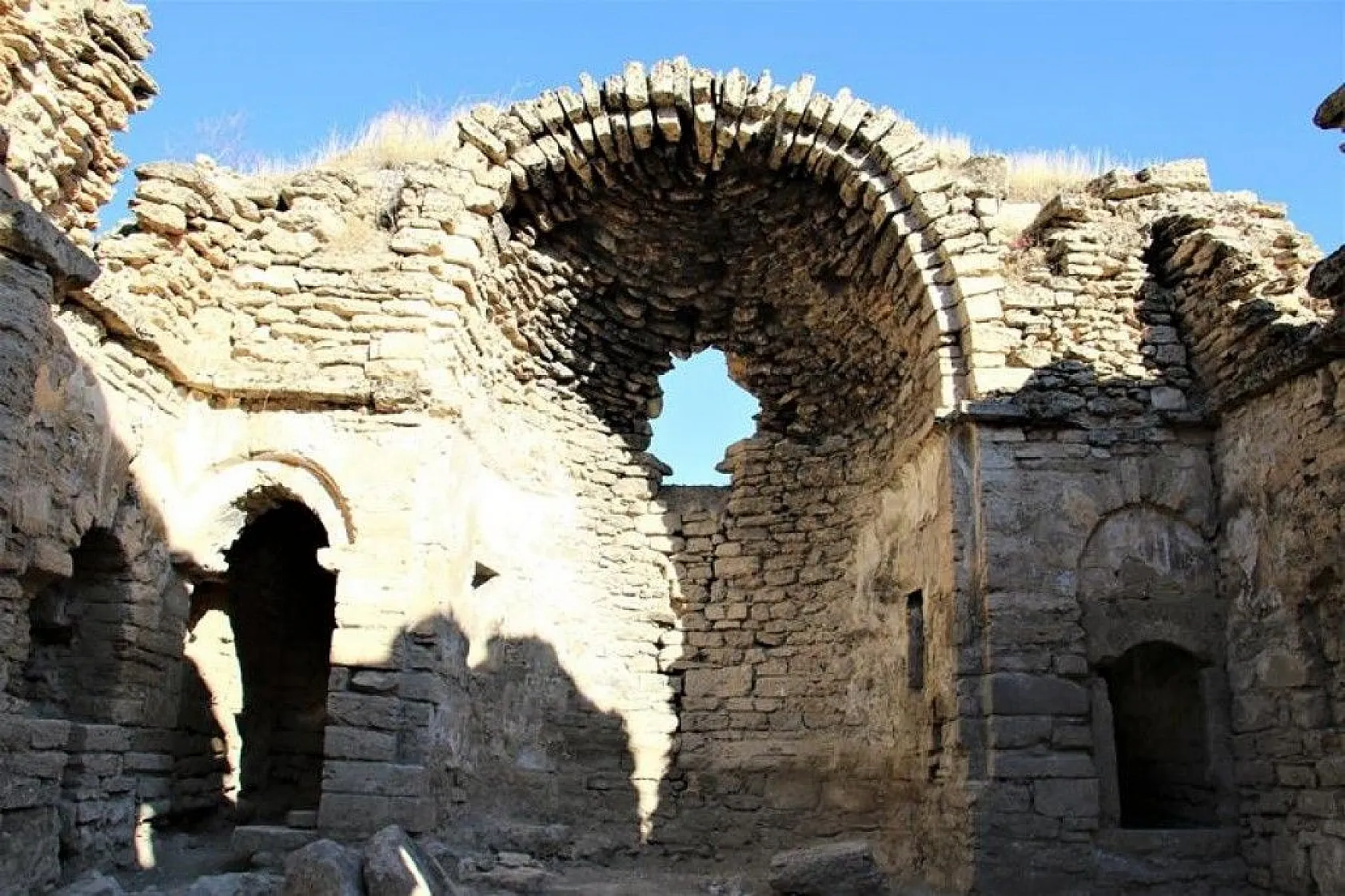 Bin 200 yıl önce hastane ve cami olarak kullanılmış