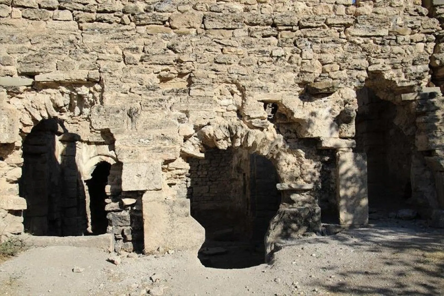 Bin 200 yıl önce hastane ve cami olarak kullanılmış