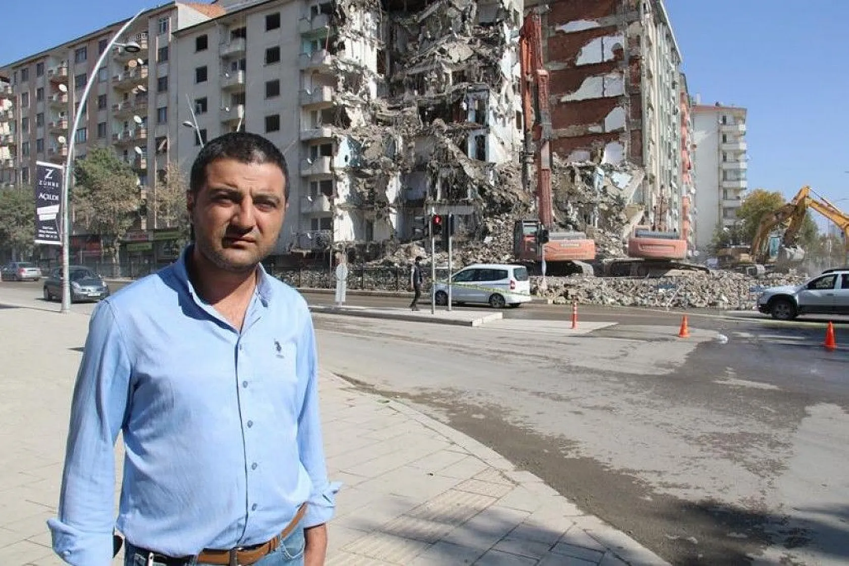 Deprem bölgesi Elazığ'da binalar böyle yıkıldı