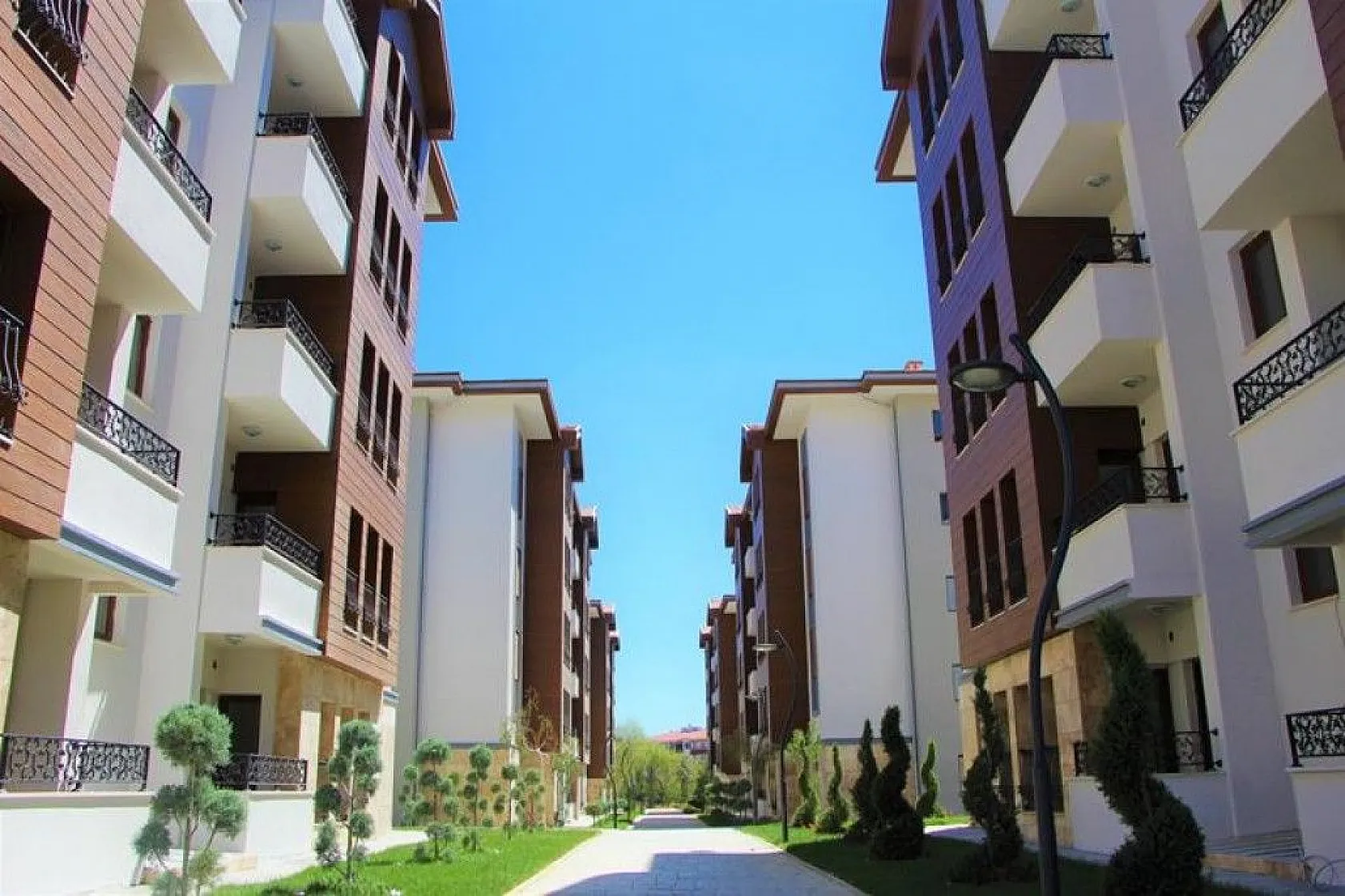 Elazığ'da binlerce konut hızla yükselmeye devam ediyor