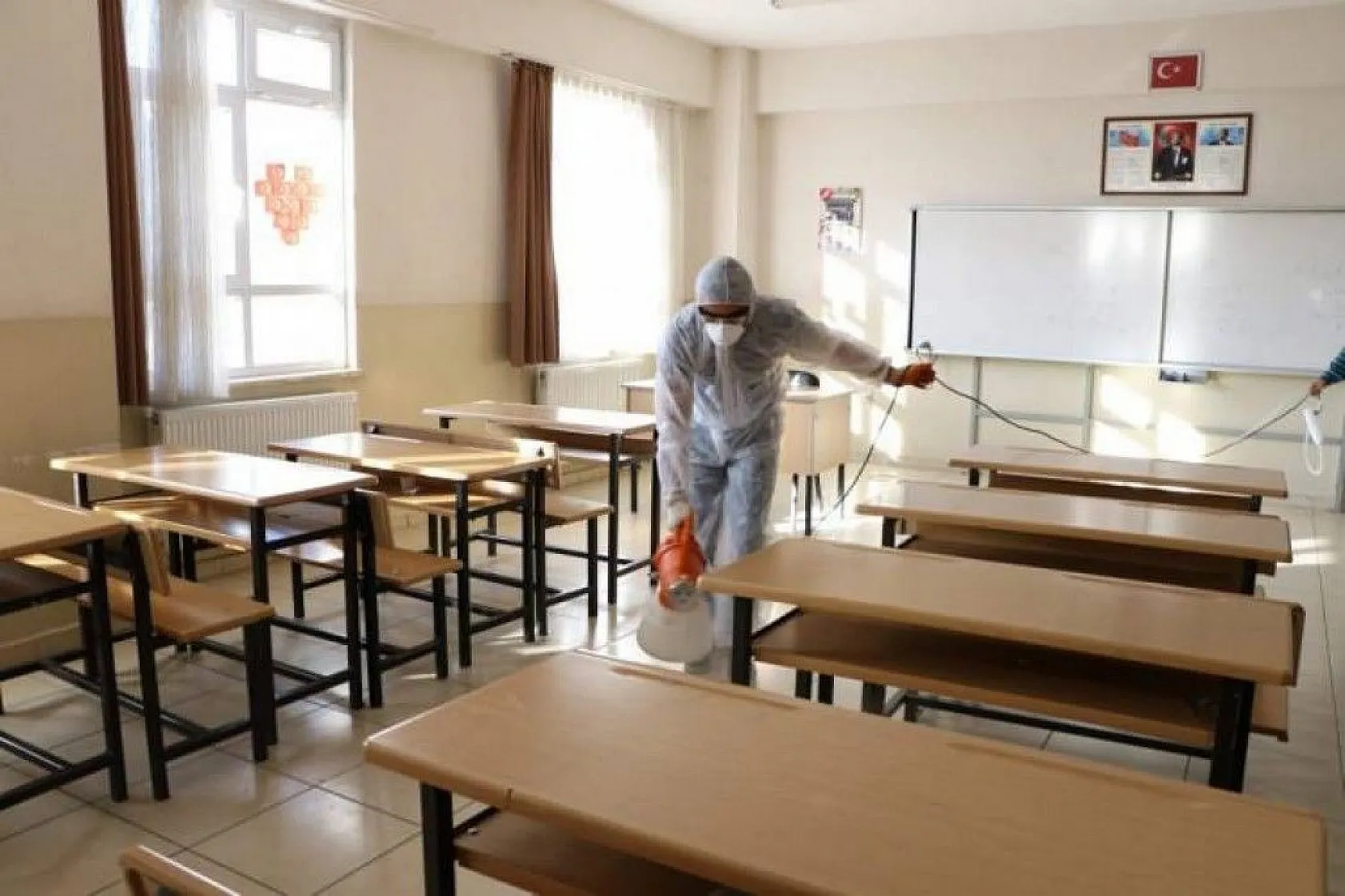 Bakan Ziya Selçuk'tan okullar için son dakika açıklaması