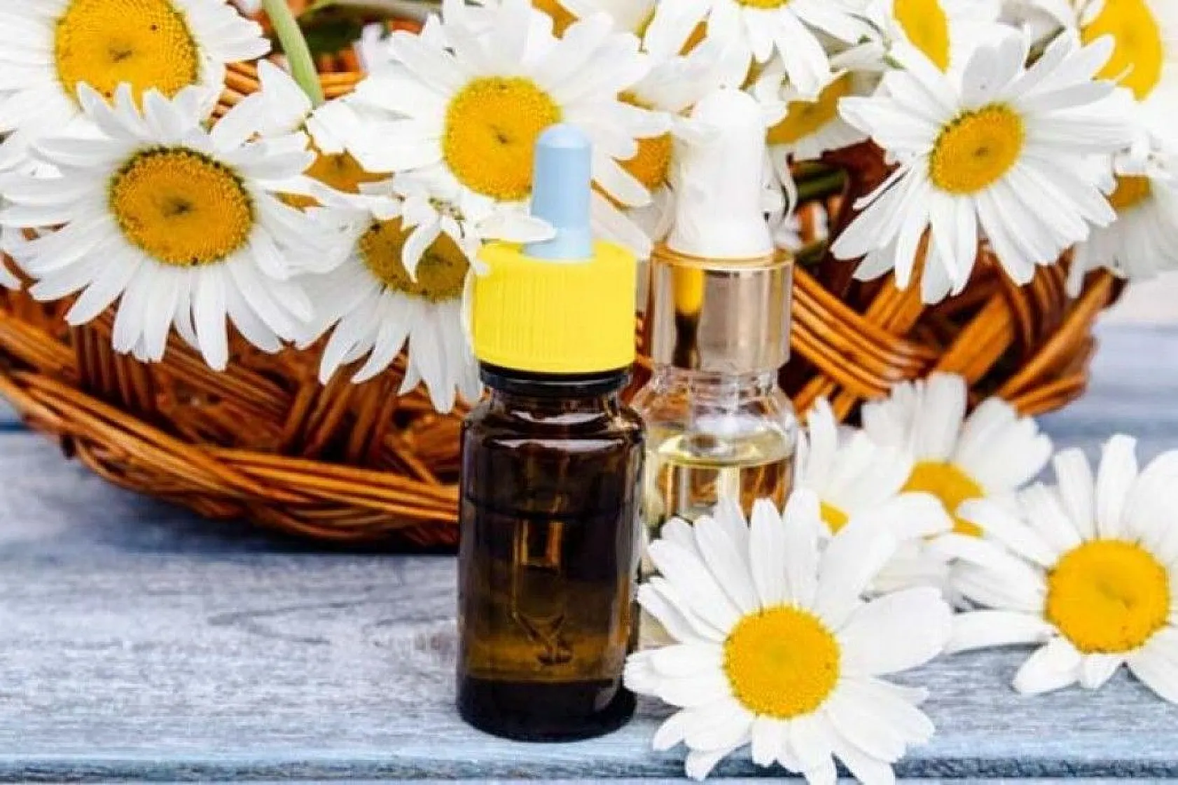 2 damlasını alnınıza ve boynunuza sürerseniz