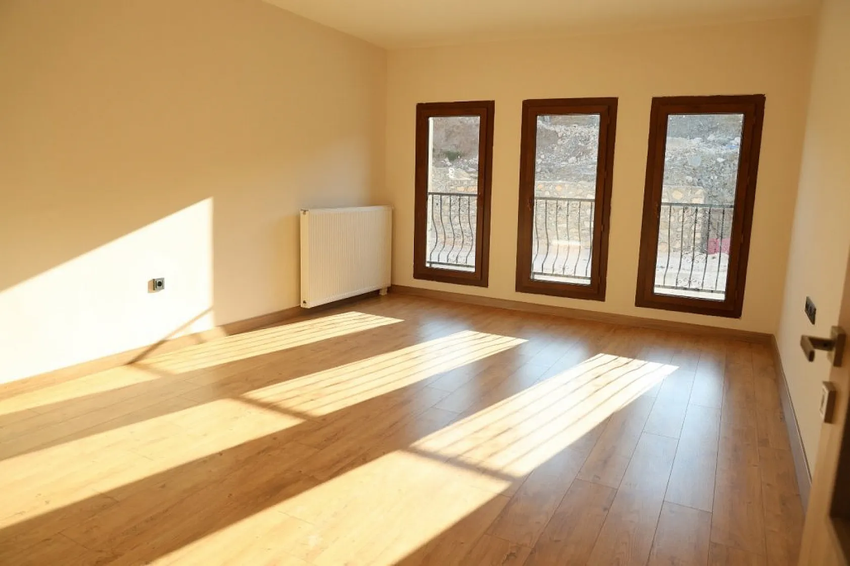 Bakan Murat Kurum Elazığ'da TOKİ konutlarını inceledi: İnşaat çalışmaları hızla devam ediyor