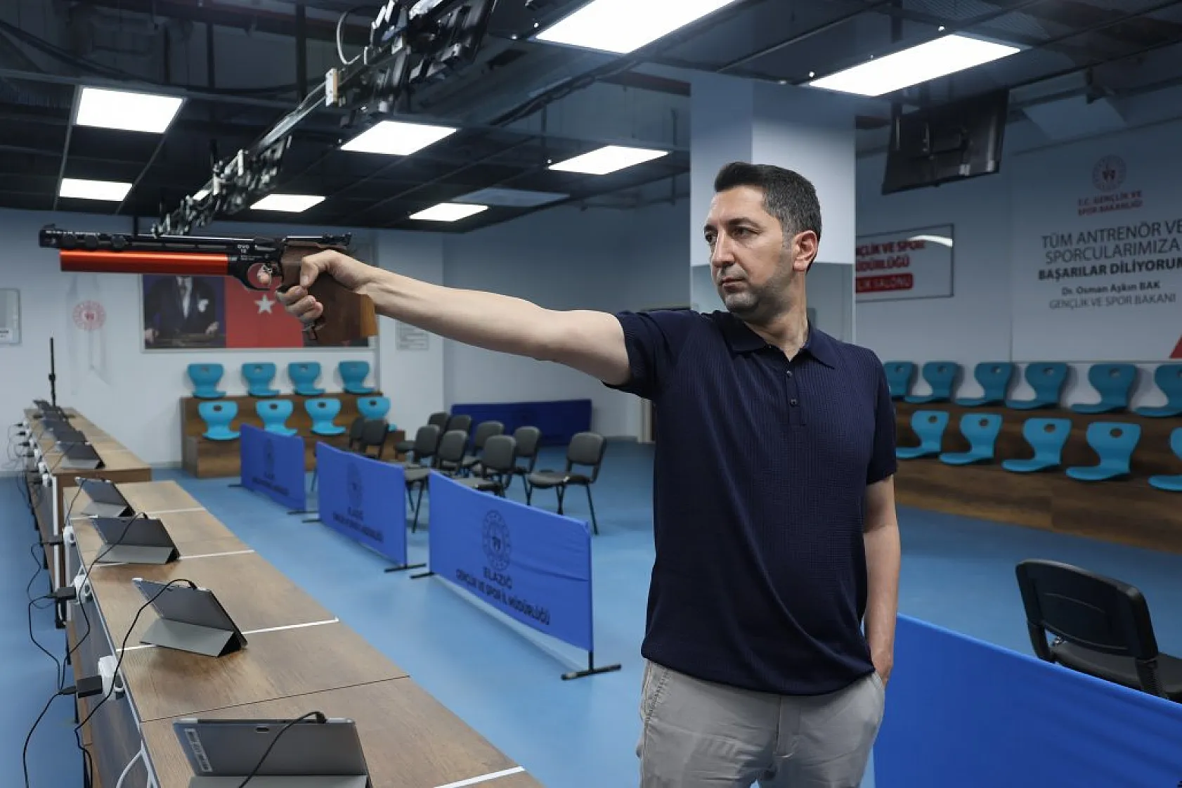 Yusuf Dikeç'in başarısı Elazığ'da havalı tabanca sporuna can suyu oldu