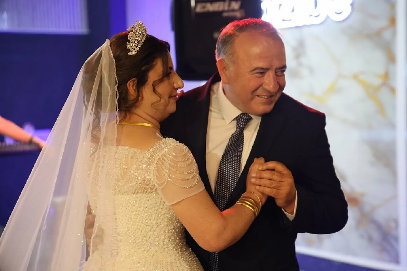 Elazığ'da Unutulmaz Karşılaşma: 34 Yıl Sonra Hayat Arkadaşı Oldular!