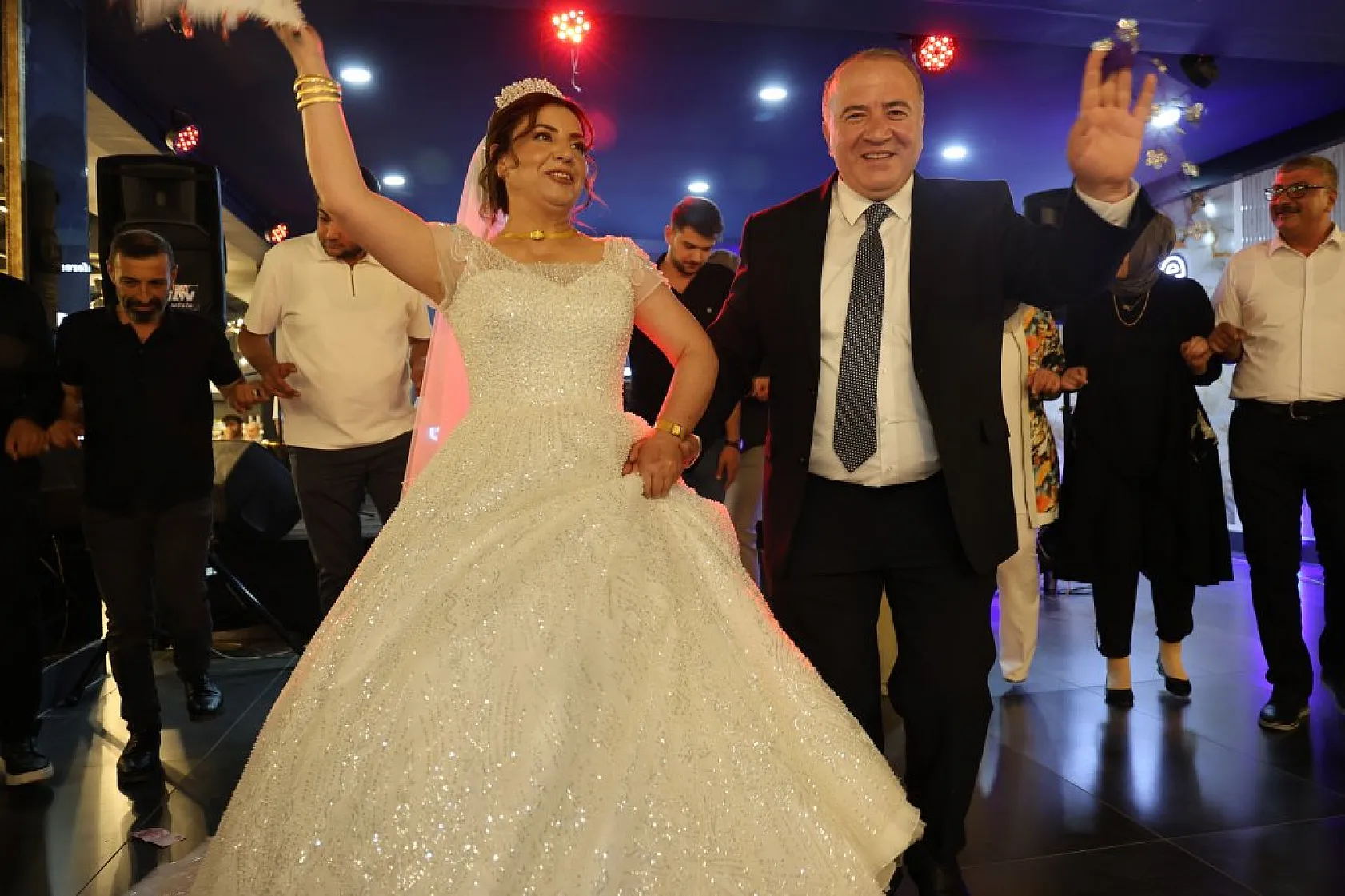 Elazığ'da Unutulmaz Karşılaşma: 34 Yıl Sonra Hayat Arkadaşı Oldular!