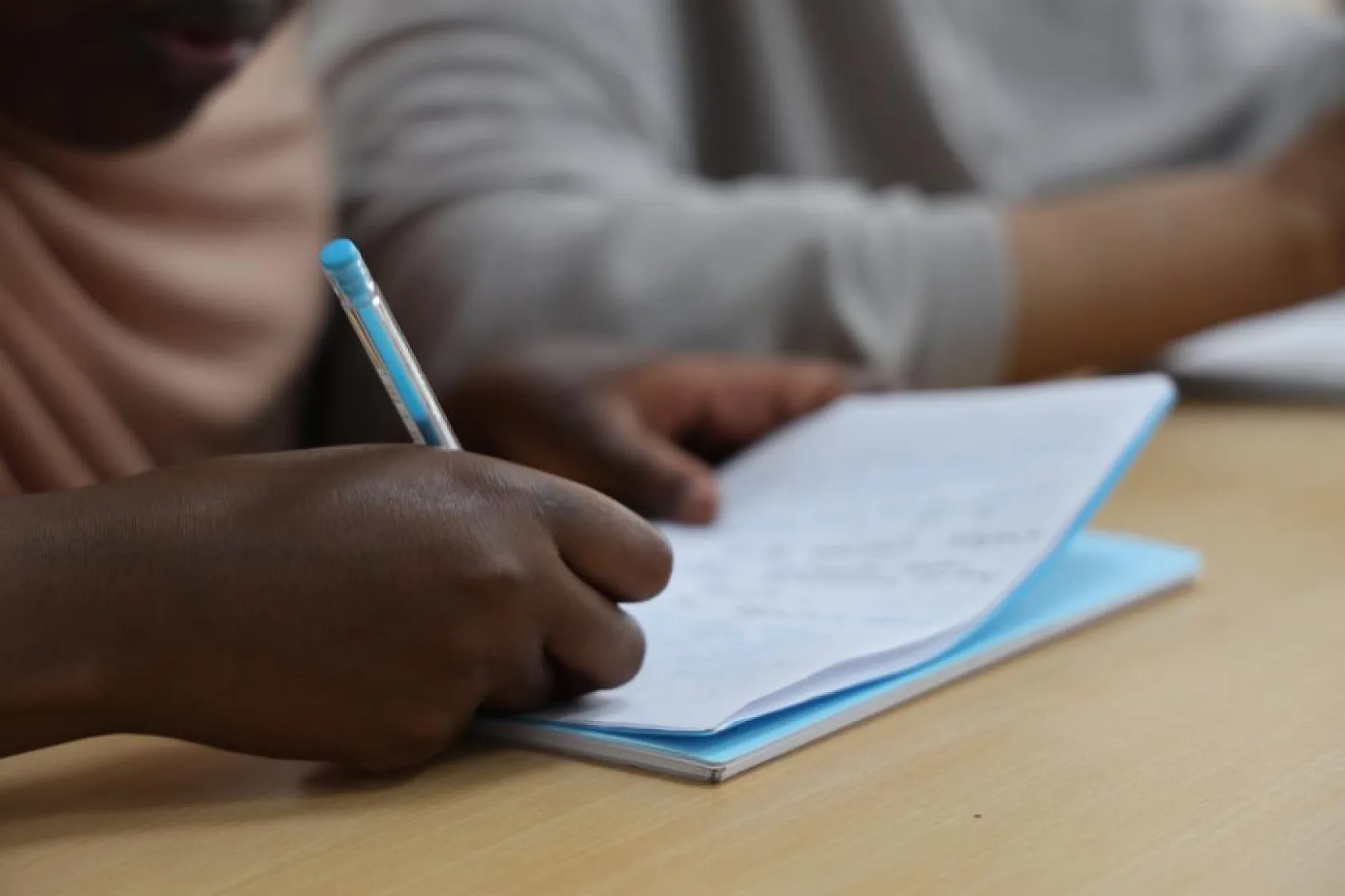 Elazığ'da 14 Yabancı Uyruklu Türkçe Öğreniyor: Sosyal Uyum Güçleniyor!